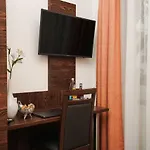 Little Paris Hotel