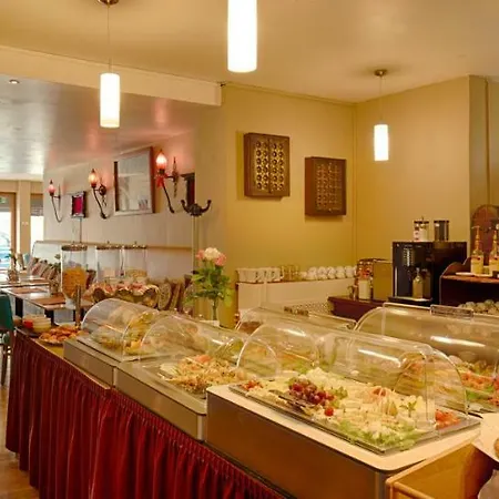Little Paris Hotel 3*