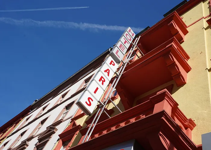 Little Paris Hotell 3*