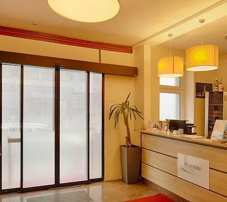 Little Paris Hotel Frankfurt nad Mohanem