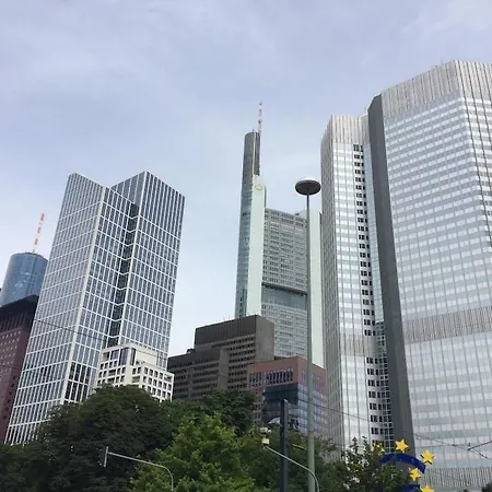 Little Paris Hotel 3*